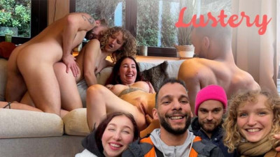 Mademoiselle's pussy licking dirt by Lustery